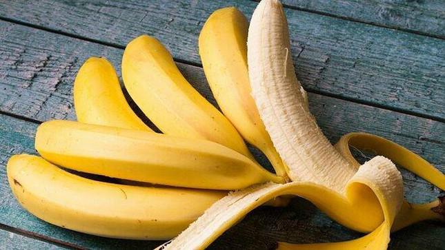 Notes "survival"  when eating bananas "bring harm to the body"  - 2