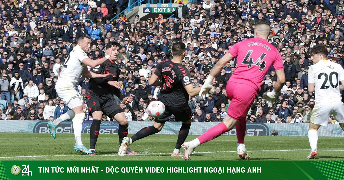 Leeds – Southampton football video: Punishment for mistakes, super free kicks