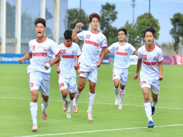 Bóng đá - “Nghẹt thở” loạt đá penalty, U19 Học viện Nutifood và U19 SLNA vào bán kết U19 quốc gia