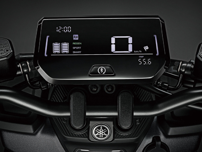 Xuất hiện xe ga điện Yamaha cực mạnh 100 km/h, có thiết kế độc lạ - 4