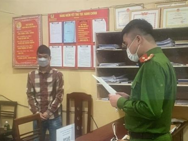 Pháp luật - "Làm luật" để xe quá tải thông chốt, 4 cán bộ trạm thu phí bị khởi tố