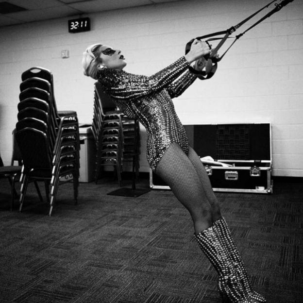 Cách Lady Gaga giữ gìn sức khỏe và vóc dáng - 2