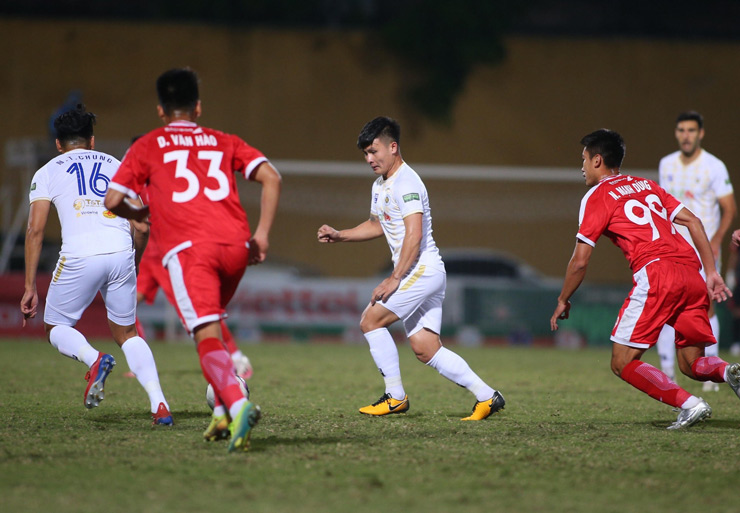 Hà Nội FC thắng Viettel, HLV Hàn Quốc tiết lộ người thay Quang Hải sắp tới - 1