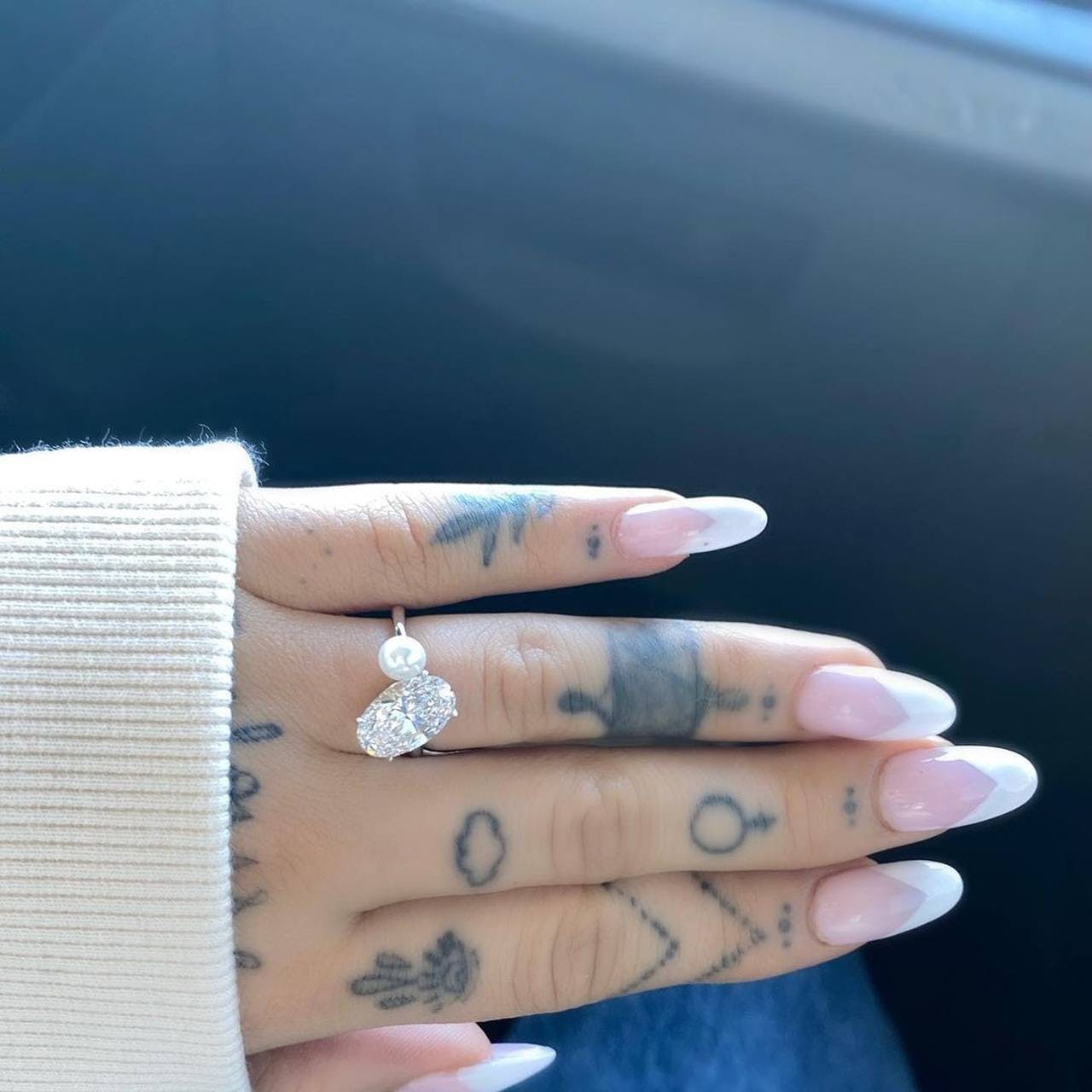 Hollywood's engagement ring trend is oval - 7