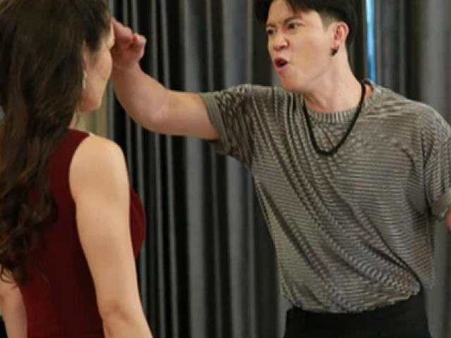 Bạn trẻ - Cuộc sống - Bị chồng đánh sang mách bố chồng, nào ngờ con dâu phải hứng chịu thêm những lời cay nghiệt chỉ muốn ly hôn