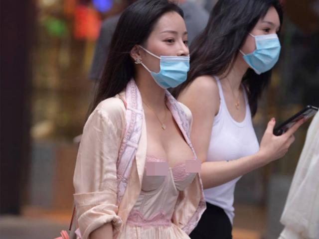 Thời trang - "Tai nạn" váy mỏng ra gió chưa khiến các chị em rơi vào cảnh "khó nói" bằng kiểu mặc này