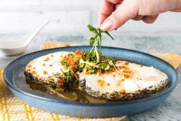 Ẩm thực - Cách làm cá hấp xì dầu mềm thơm, đậm đà hấp dẫn