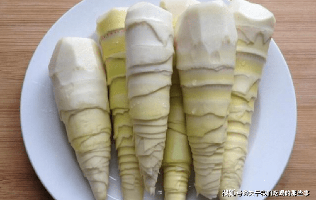 Fresh bamboo shoots make any dish delicious, but there are 2 taboos that must be remembered - 1