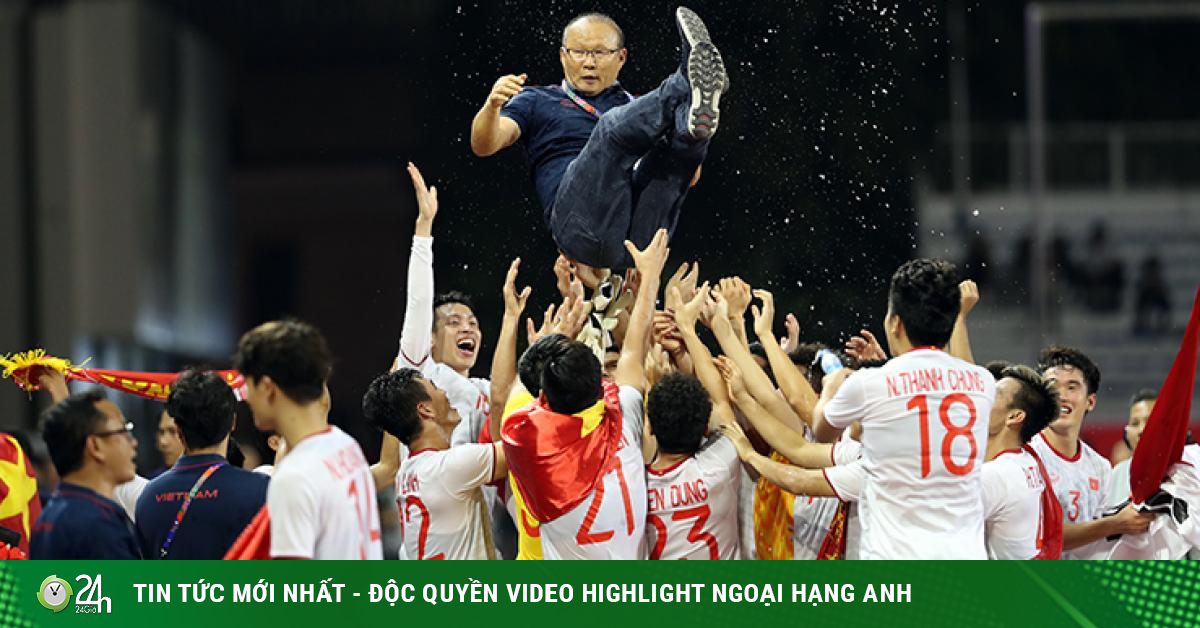U23 Vietnam vs U23 Indonesia at SEA Games: How is the “weird” salary?