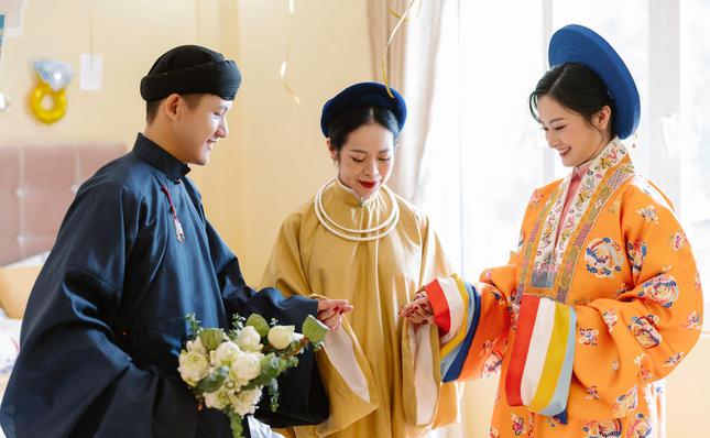 Cô dâu, chú rể mặc cổ phục Việt trong ngày cưới - 1