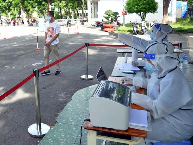 Tin tức trong ngày - Ca COVID-19 trong ngày giảm xuống dưới 50 nghìn