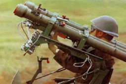 Media - Tên lửa phòng không vác vai "ác mộng" với máy bay