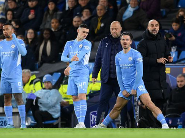 Bóng đá - Bất ngờ Man City dễ rơi 2 danh hiệu trong 1 tuần, Barca tính "giải cứu" Neymar (Clip 1 phút Bóng đá 24H)