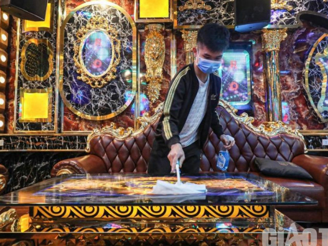 Thị trường - Tiêu dùng - Quán bar, karaoke ở Hà Nội tất bật chuẩn bị đón khách trở lại