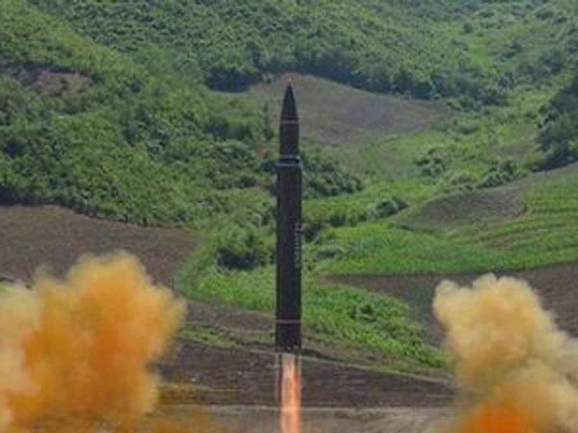 Hàn Quốc hoài nghi vụ thử tên lửa ”quái vật” của Triều Tiên