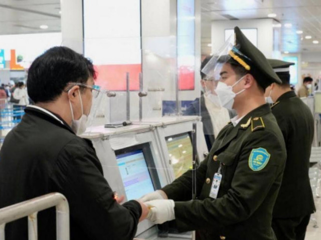 Mua GPLX giả để đi máy bay, khách bị an ninh sân bay “tóm gọn”