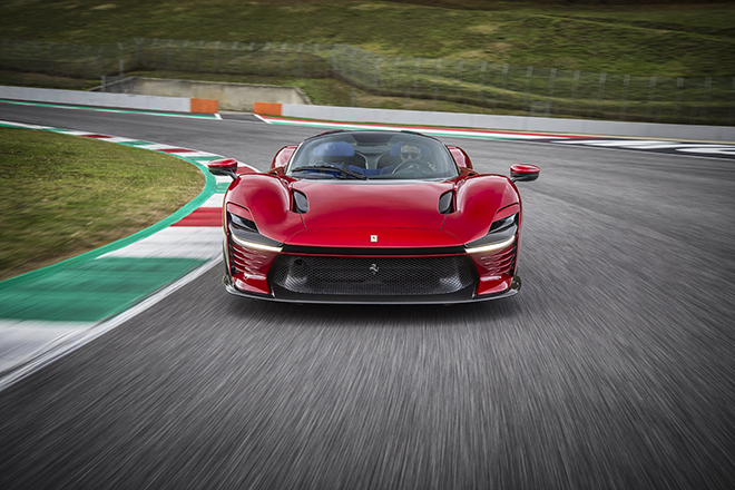 Ferrari Daytona thắng giải thưởng lớn về thiết kế - 4