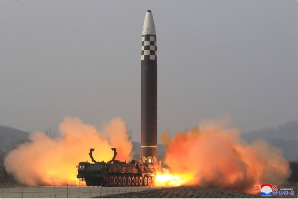 Triều Tiên phóng tên lửa Hwasong-17 vào ngày 25.3.