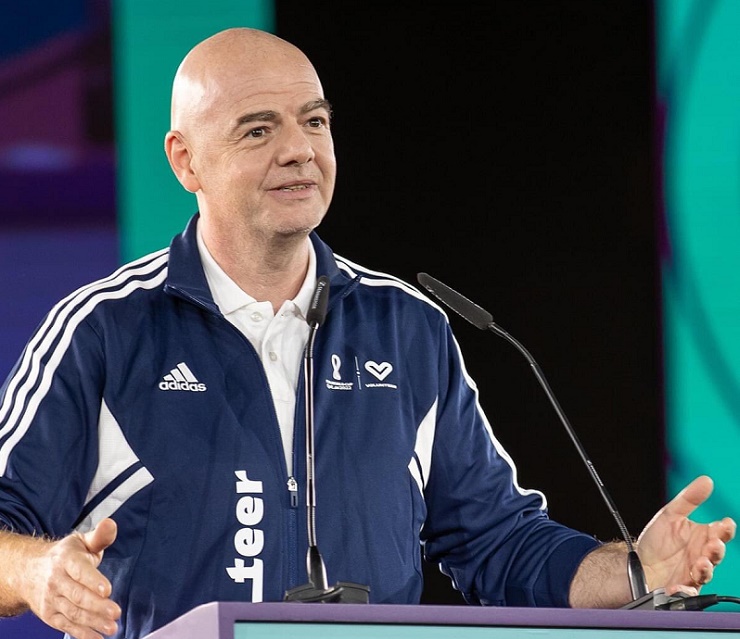 Chủ tịch FIFA Infantino lại có ý tưởng điên rồ