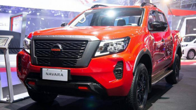 Nissan Navara phiên bản đặc biệt Calibre -X ra mắt, giá 679 triệu đồng - 1