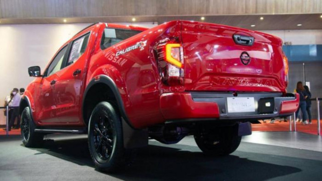 Nissan Navara phiên bản đặc biệt Calibre -X ra mắt, giá 679 triệu đồng - 3