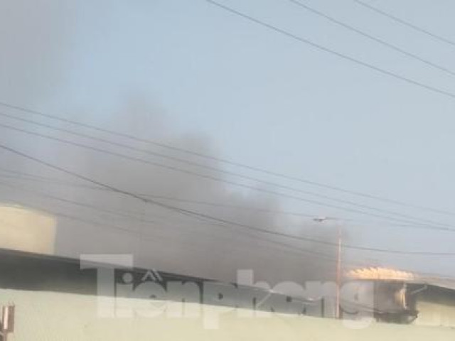 Tin tức trong ngày - Cháy công ty may Hàn Quốc ở Bắc Giang