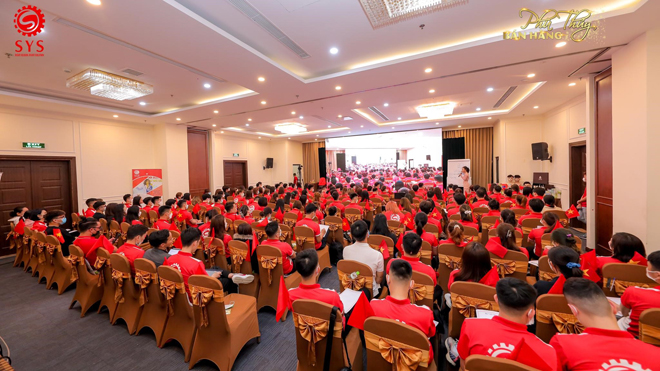 Khóa học “Phù Thủy Bán Hàng: Đột phá giới hạn, bùng nổ doanh số” với sự góp mặt của 200 học viên sau 2 ngày mở đơn đăng ký