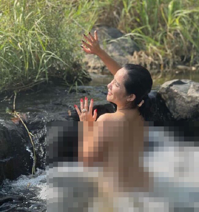 “Bà mối quốc dân” Cát Tường khoe bức ảnh gây tranh cãi - 1