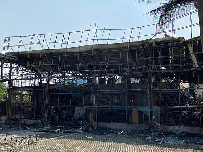 Burned down beer club in Thu Duc City - 2