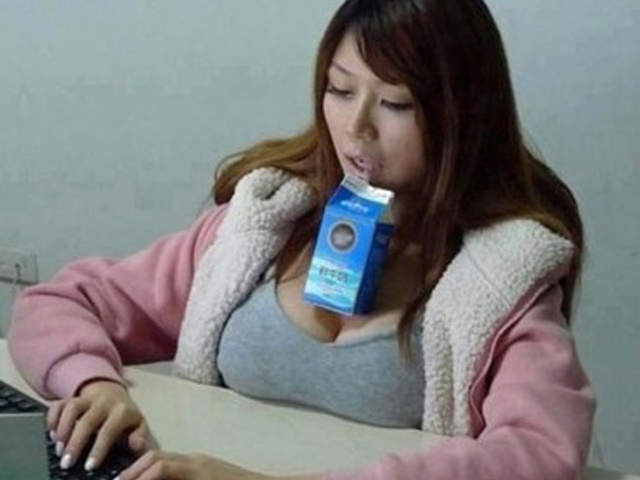 Tranh vui - "Khiếp sợ" khi bắt gặp những con người lười biếng nhất thiên hạ