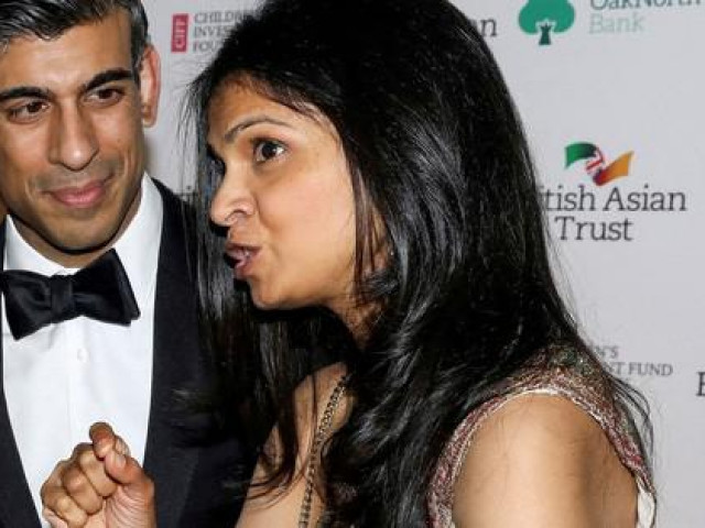 Thế giới - Vợ bộ trưởng tài chính Anh làm cả nước sôi sục