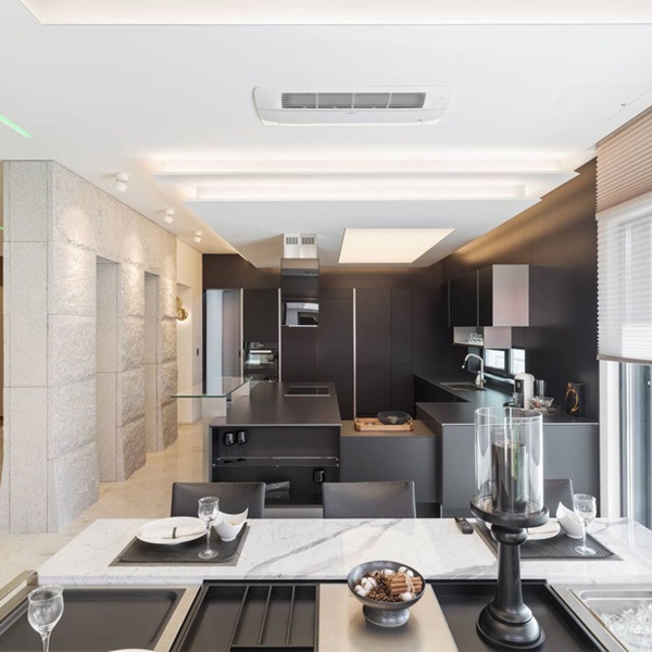 Cặp đôi nổi tiếng của "Hạ cánh nơi anh" sống trong căn nhà hoành tráng ra sao sau đám cưới thế kỷ? - 13