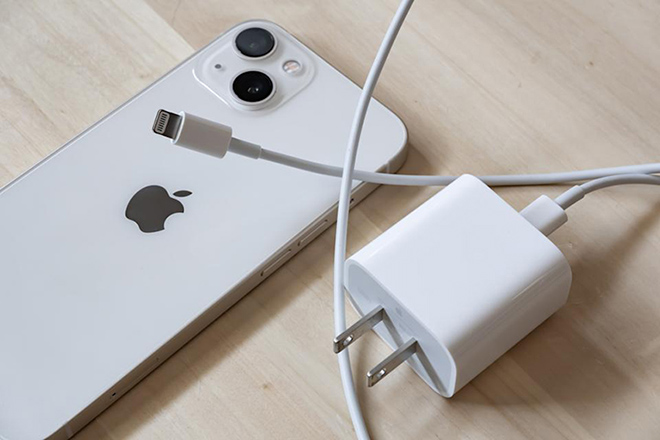 Apple reveals secret charger with two charging ports for iPhone - 1