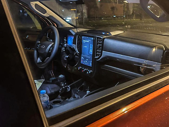 Tin tức ô tô - Ford Ranger thế hệ mới lộ ảnh nội thất tại Việt Nam
