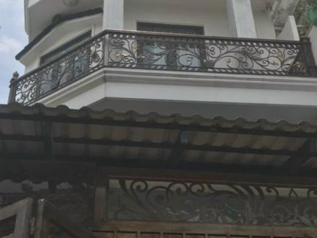 Pháp luật - Từ tin báo của người dân, lộ khuất tất trong căn nhà 4 tầng ở Gò Vấp