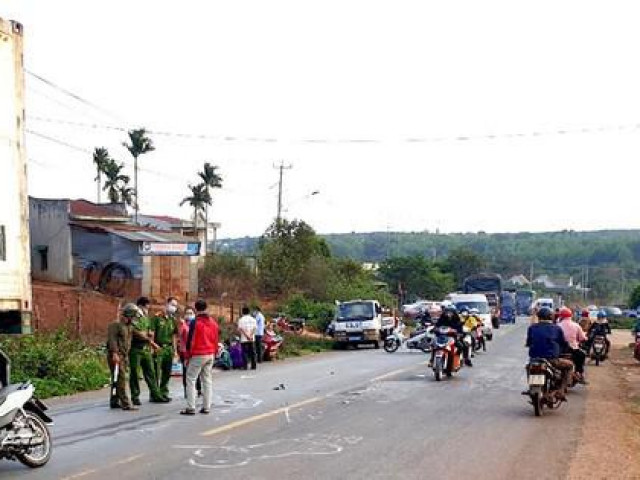 Tin tức trong ngày - Tai nạn liên hoàn trên Quốc lộ 19, 2 người tử vong