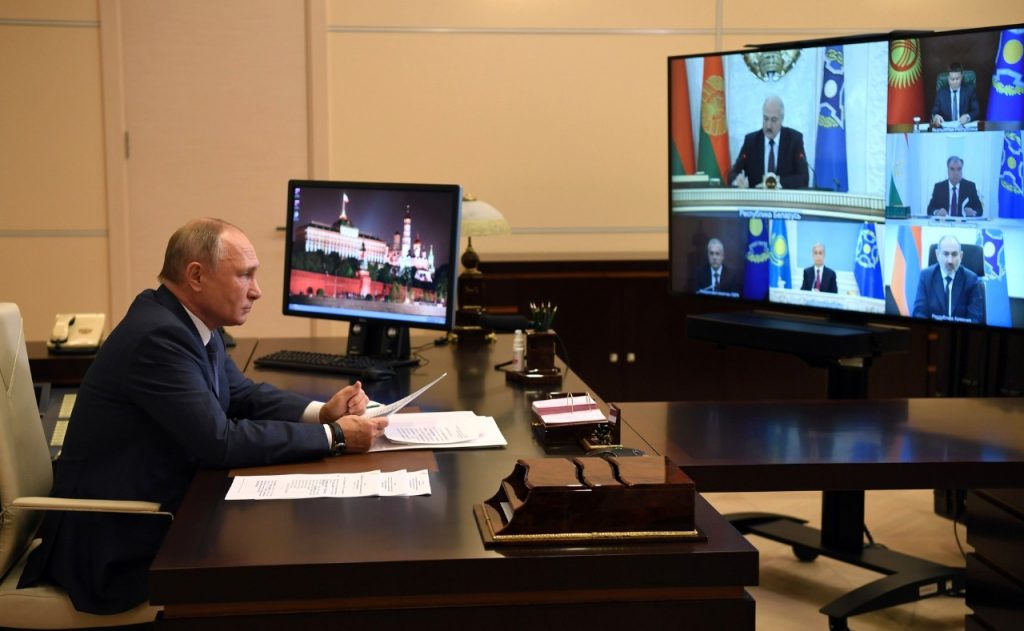 Tổng thống Nga Putin họp với các lãnh đạo của CSTO (ảnh: AP)