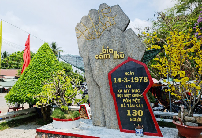 In addition to Phu Quoc, Kien Giang has other interesting destinations full of tourists - 6