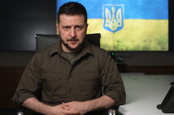 Tổng thống Ukraine Zelensky bày tỏ lo ngại nếu quân đội Nga thắng thế ở Donbass (ảnh: CNN)