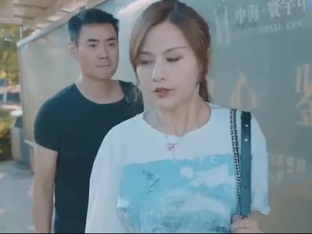 Clip hài hước - Hậu quả tê tái của chàng trai "mê gái" xinh trên xe buýt