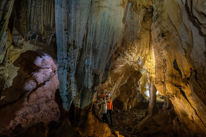 Discover the beauty of Cha Loi Cave system - "Destination of love believers"  - 3