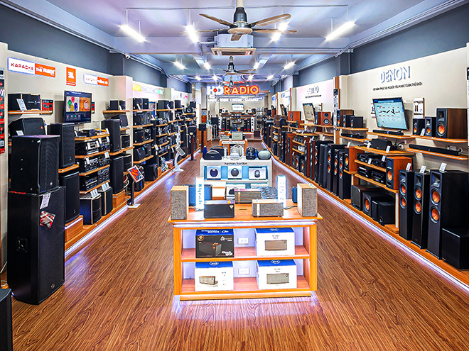 Không gian showroom HDRADIO tại địa chỉ 166 phố vọng