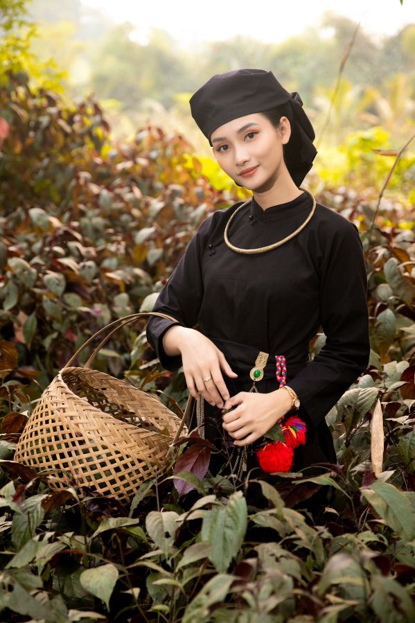 The San Diu ethnic girl from Thai Nguyen has a muse beauty, attracting attention when competing in beauty pageants - 5
