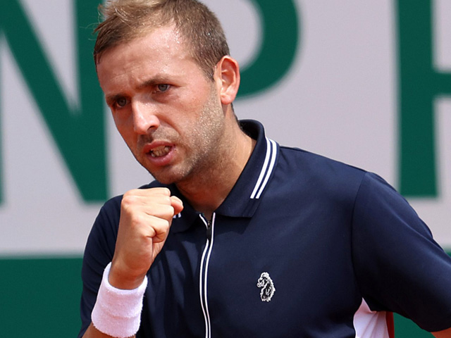 Thể thao - SAO từng hạ Djokovic đánh trái 1 tay tuyệt hảo, đối thủ bất lực ở Monte Carlo