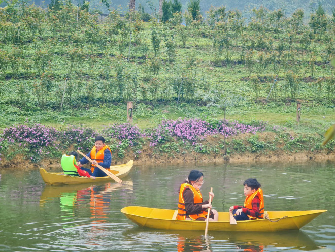 Weekend experience at Dream Grass Hill - a space like a European village in Hoa Binh - 17