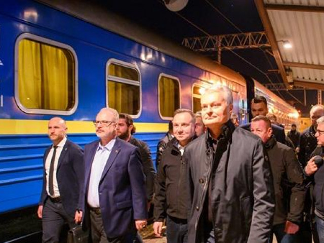 Thế giới - Bốn tổng thống các nước láng giềng lên đường sang thăm Ukraine