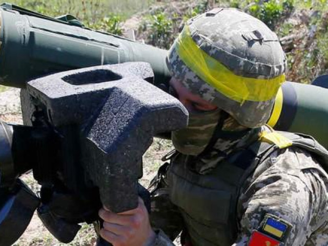 Nga nói đàm phán hoà bình bế tắc, Mỹ “bơm” khí tài cho Ukraine