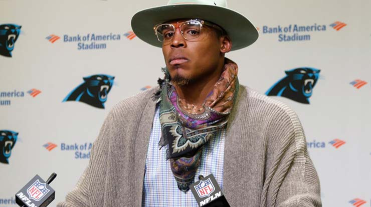 Ngôi sao Cam Newton của giải bóng bầu dục Mỹ NFL