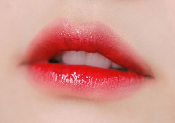 The methods of applying lipstick are very beautiful every girl should know - 1