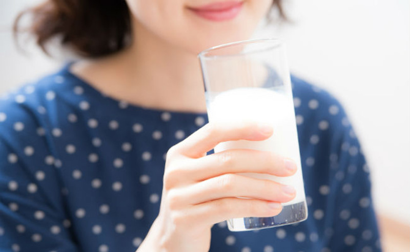 Does drinking milk instead of water increase the risk of death?  - 4